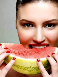 eating-watermelon-med.jpg?itok=zQ3ne1WC